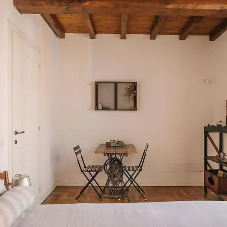 Giarola 25.2 Bed and breakfast Cittanova (Modena)